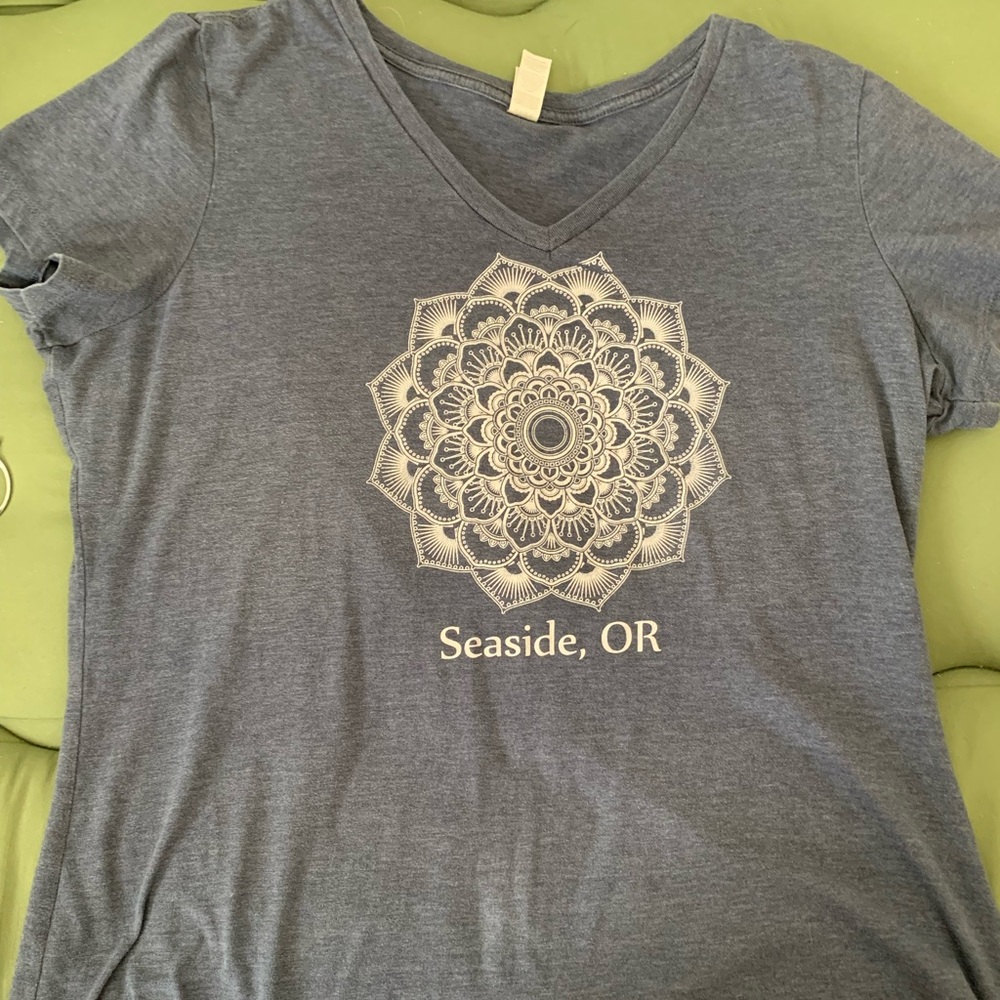 District Very Important Tee. Mandala design. Seaside, Or. size XXL. READ MORE